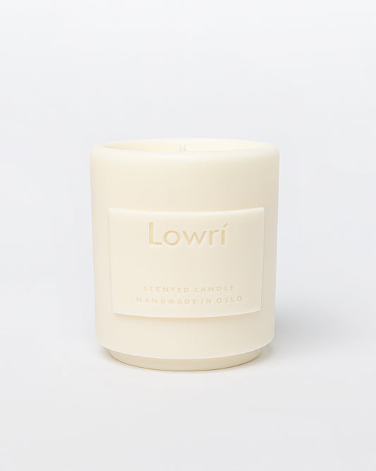 Signature Scented Candle Ambar